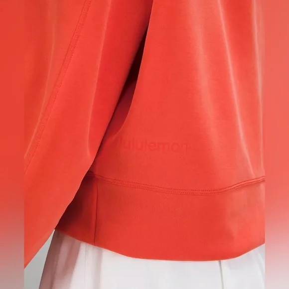 NWT Lululemon Softstreme Perfectly Oversized Cropped Crew - Picture 6 of 6